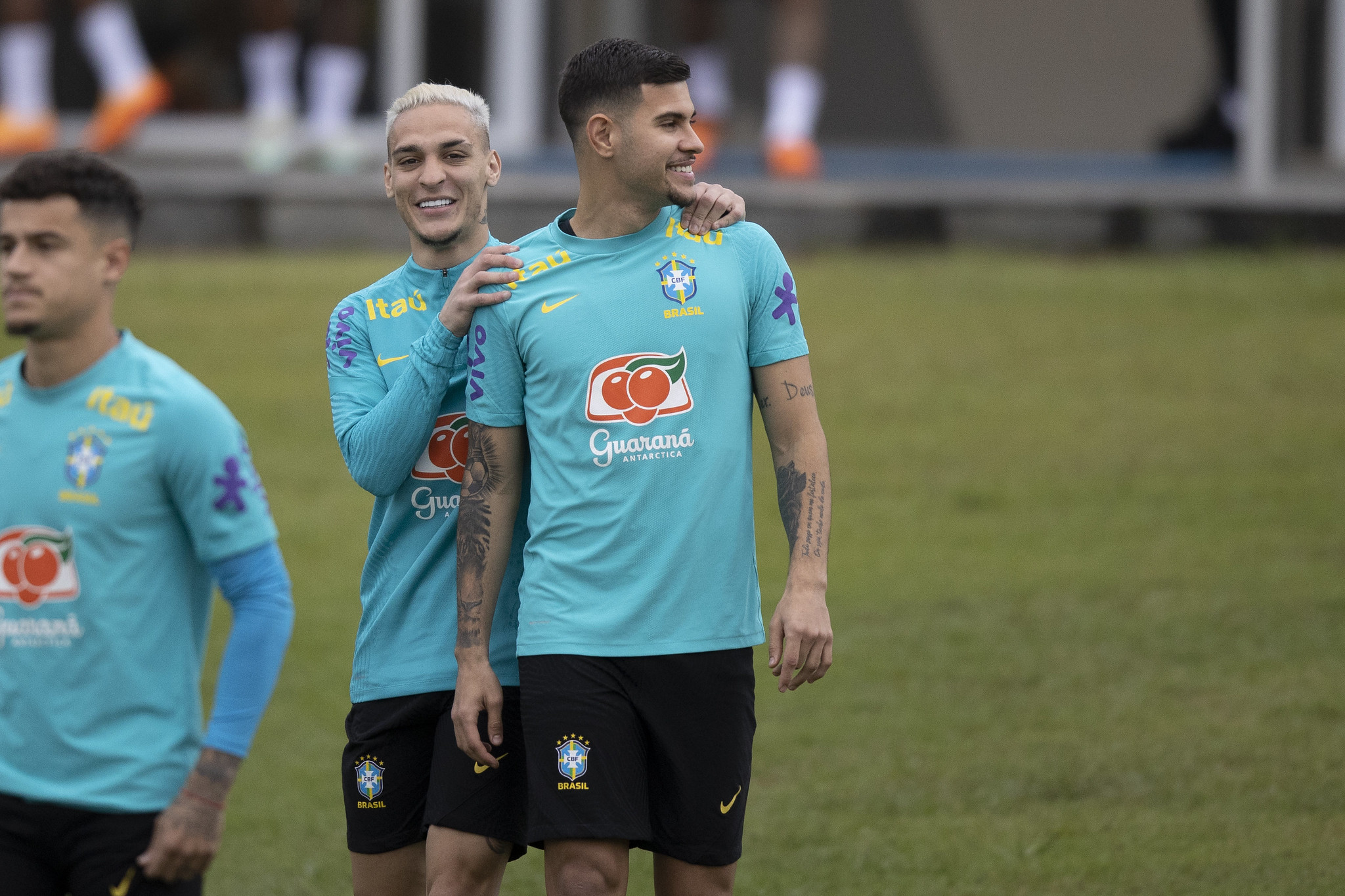 Amistosos: Machucado, Bruno Guimarães é cortado da seleção brasileira e volta à Inglaterra