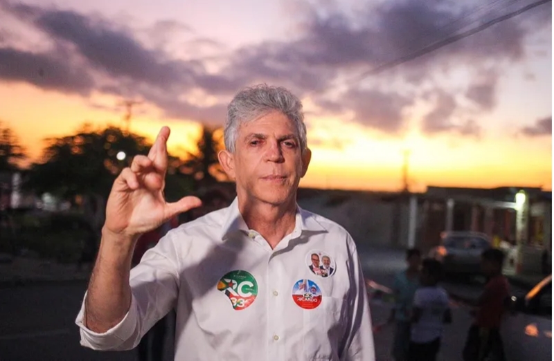 STF rejeita recurso de Ricardo Coutinho contra condenação de inelegibilidade. Ele diz que vai recorrer