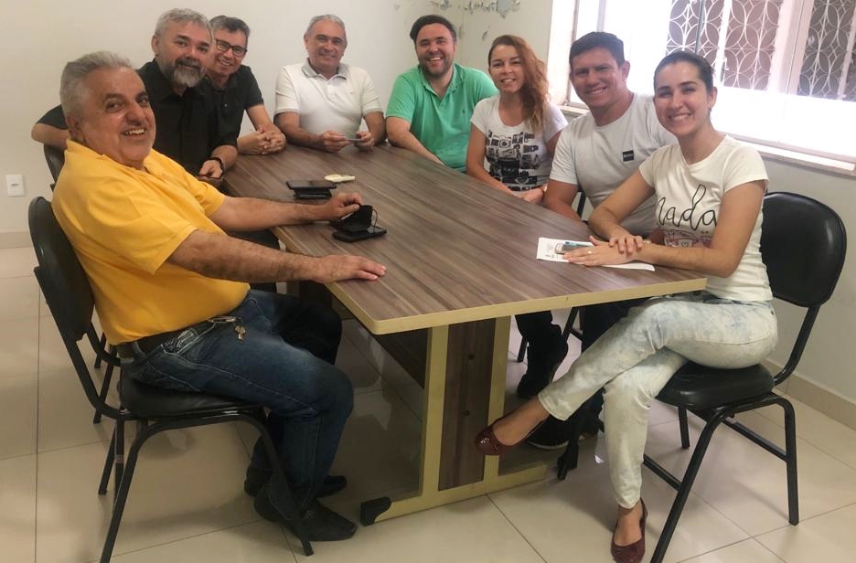 Equipe da Rádio Espinharas de Patos se reúne e acerta últimos detalhes para a cobertura das Eleições 2022