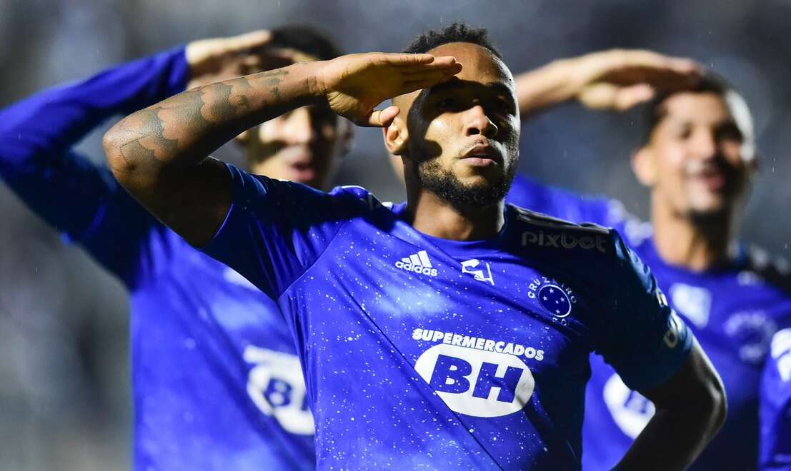 SÉRIE B: Grêmio e Bahia vacilam e Cruzeiro é campeão com 6 rodadas de antecedência