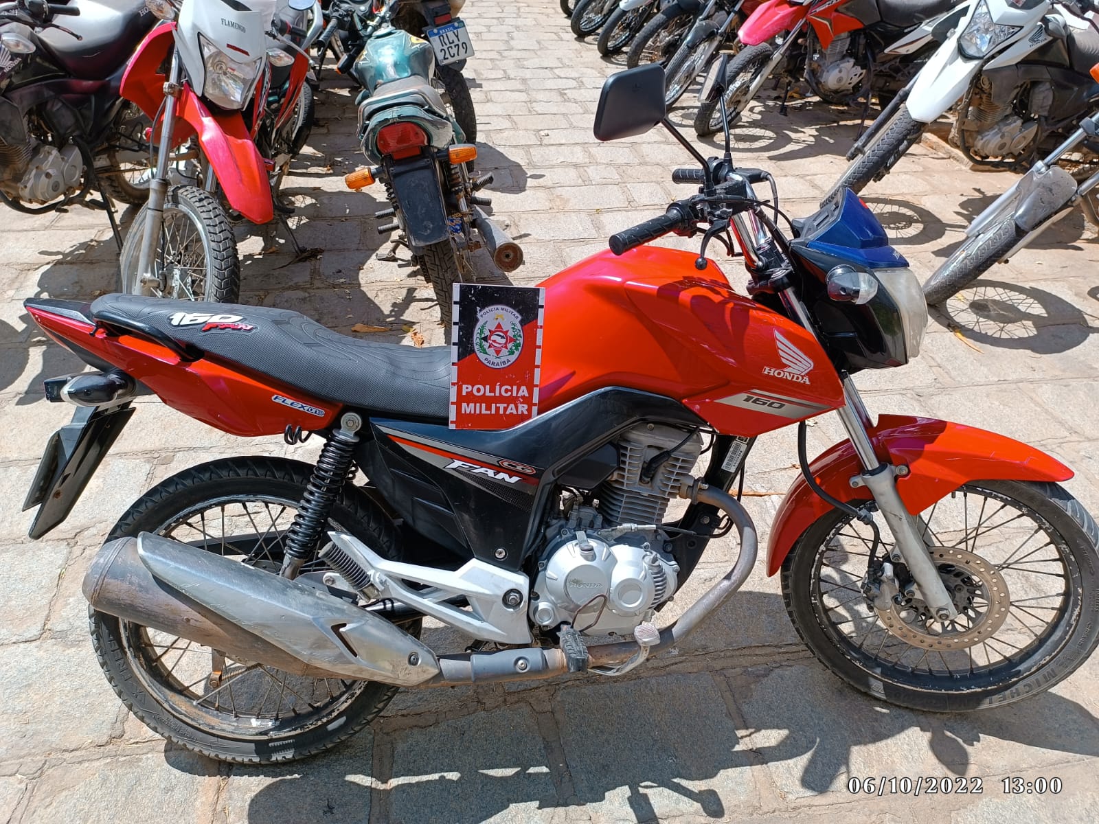 Polícia Militar recupera moto roubada na tarde desta quinta-feira (06), em Patos