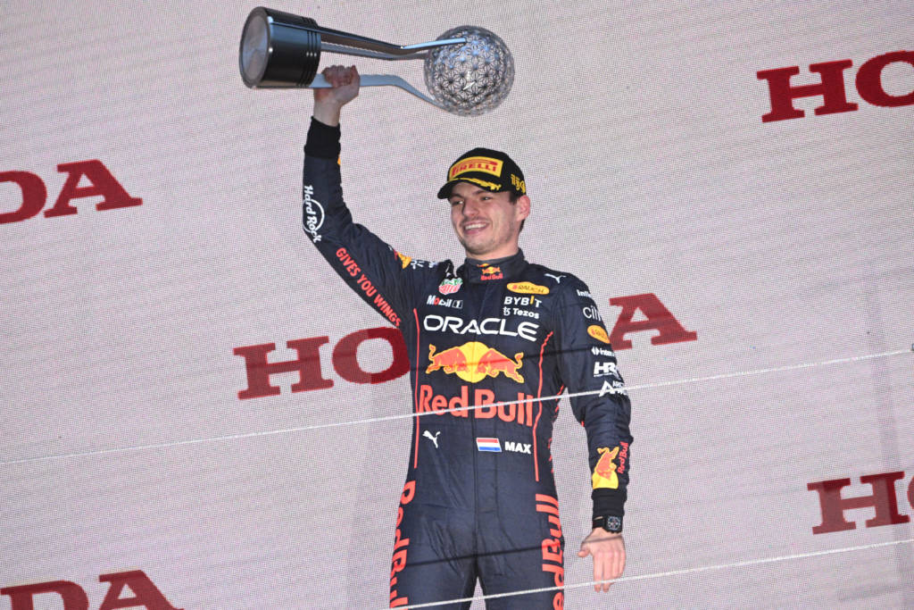 Verstappen vence GP do Japão e se torna bicampeão da Fórmula 1