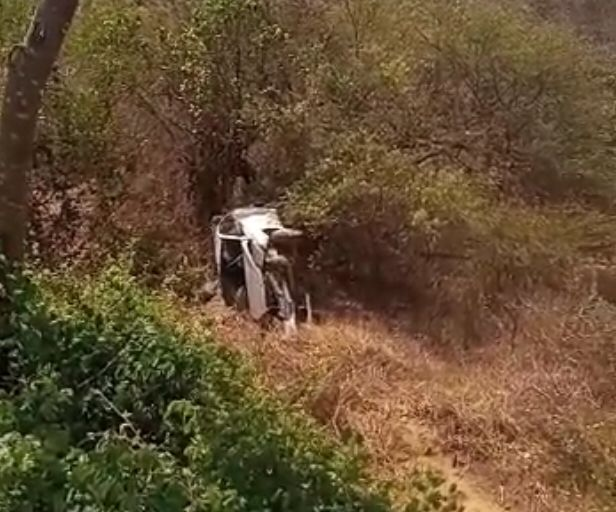 Duas jovens ficam feridas em acidente de carro no Vale do Piancó