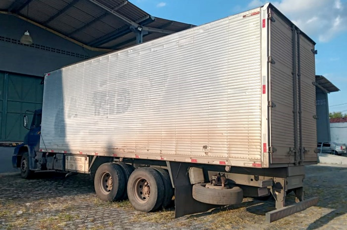 SEFAZ-PB apreende carga de óleos lubrificantes com irregularidade, na Paraíba