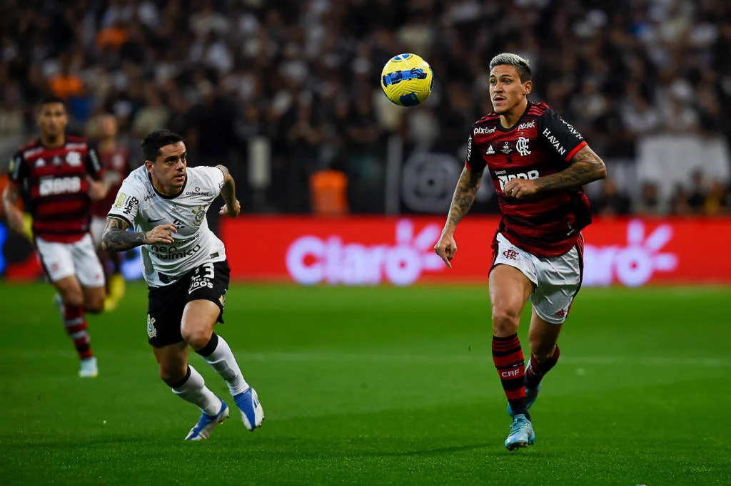 Em jogo equilibrado, Corinthians e Flamengo empatam sem gols na primeira final da Copa do Brasil