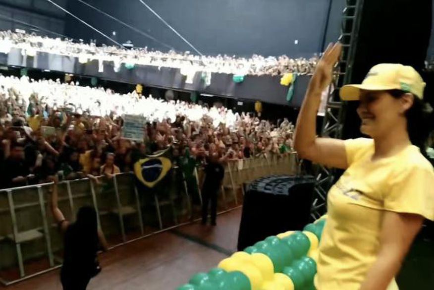 Michelle Bolsonaro faz críticas ao ‘comunismo’ durante evento em João Pessoa: “veio para destruir a nação”