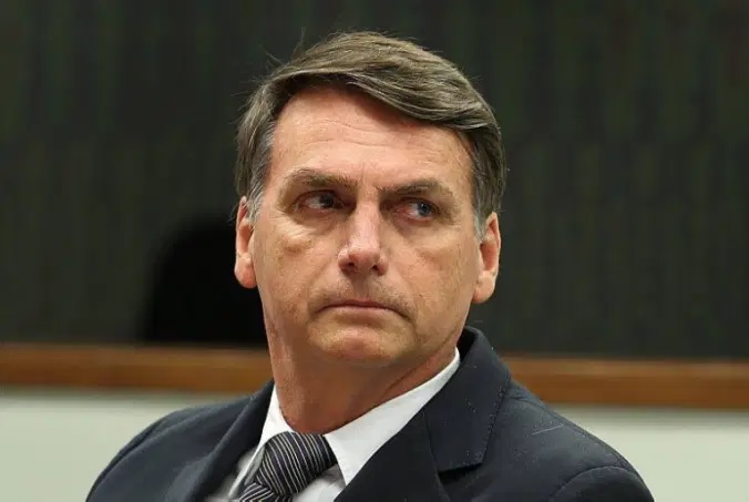 Bolsonaro repudia falas de Roberto Jefferson contra a Ministra Carmen Lúcia e sua ação armada contra agentes da PF