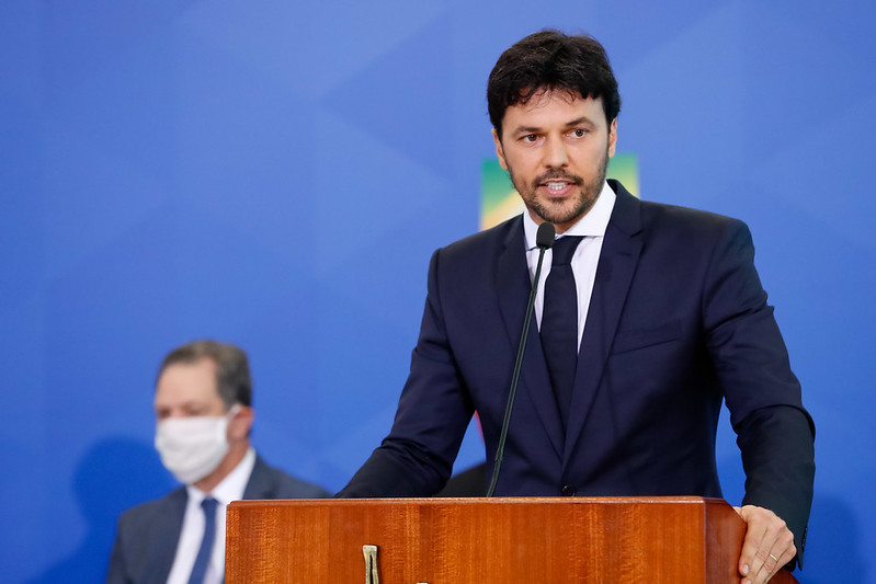 DENÚNCIA GRAVE: Fábio Faria acusa rádios de sabotarem propaganda de Bolsonaro e afirma que TSE vai investigar