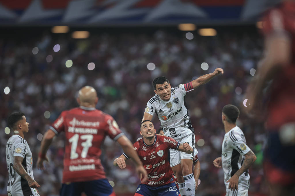 Fortaleza empata com Atlético-MG, e São Paulo segue dentro do G8 do Brasileirão