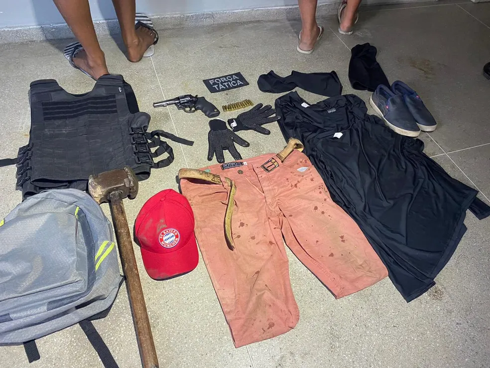 Grupo tenta assaltar agência bancária em Campina Grande e suspeito é baleado na cabeça durante troca de tiros com vigilantes