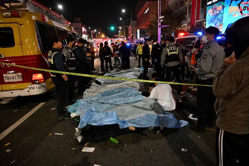 Em festa de Halloween na Coreia do Sul, mais de 50 pessoas morrem com parada cardíaca e dificuldade de respirar, dizem agências