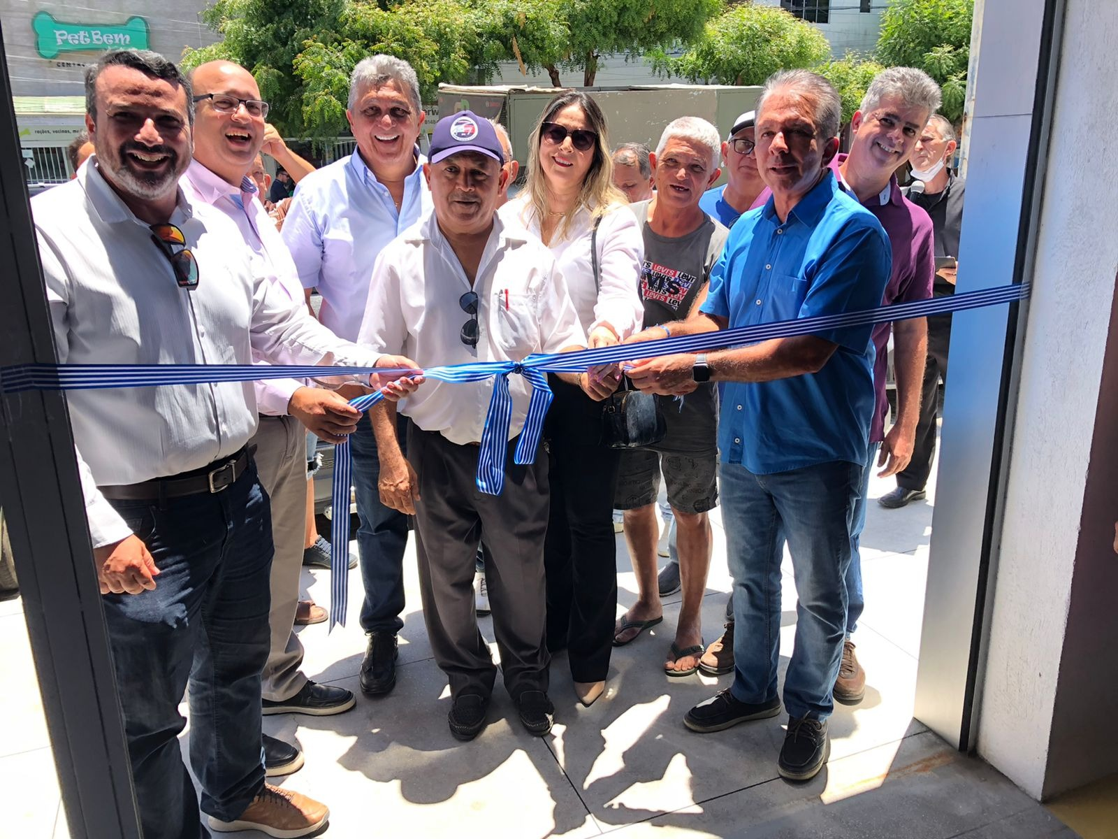 Centro de Comercialização Calçadista é inaugurado em Patos. Espaço dispõe de 60 stands para venda dos produtos patoenses