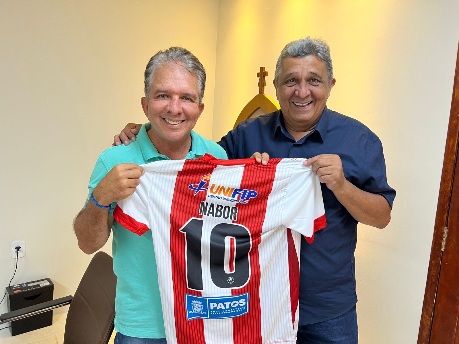 Prefeito Nabor Wanderley garante apoio ao Esporte Clube de Patos para disputa do campeonato paraibano