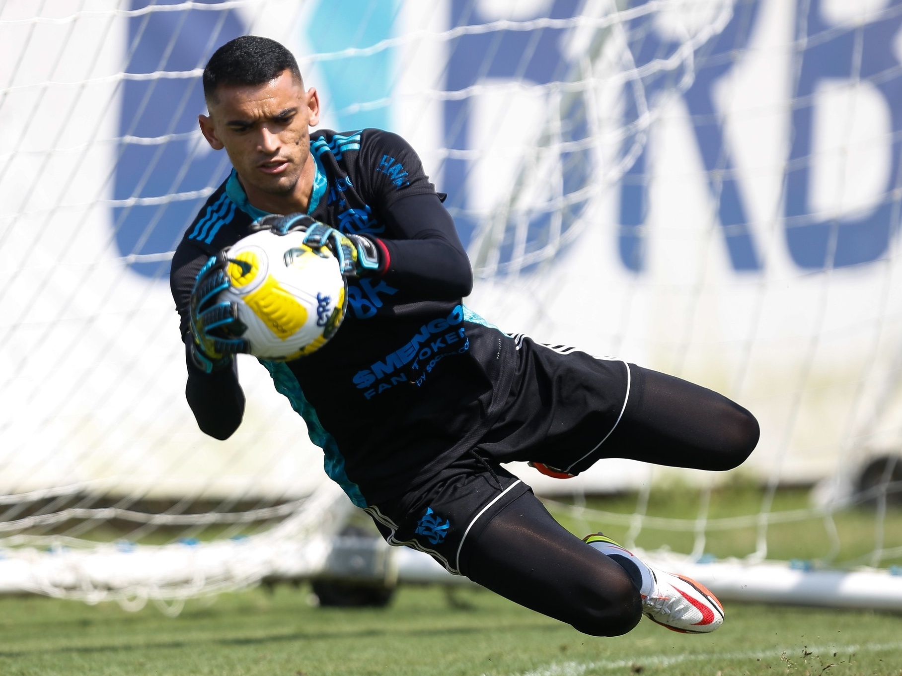 Paraibano, Santos é eleito goleiro da seleção da Copa Libertadores