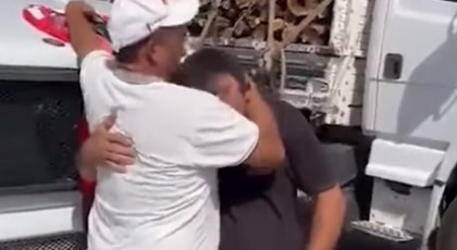 Eleitor de Lula ganha carreta em aposta, mas devolve veículo ao amigo e vídeo viraliza na internet. CONFIRA