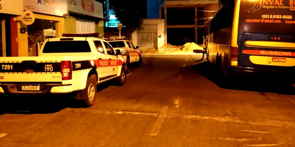 Operação conjunta da SEFAZ-PB e Polícia Militar apreende em Quixaba-PB, fardos de confecções sem documentos fiscais avaliados em R$ 125 mil