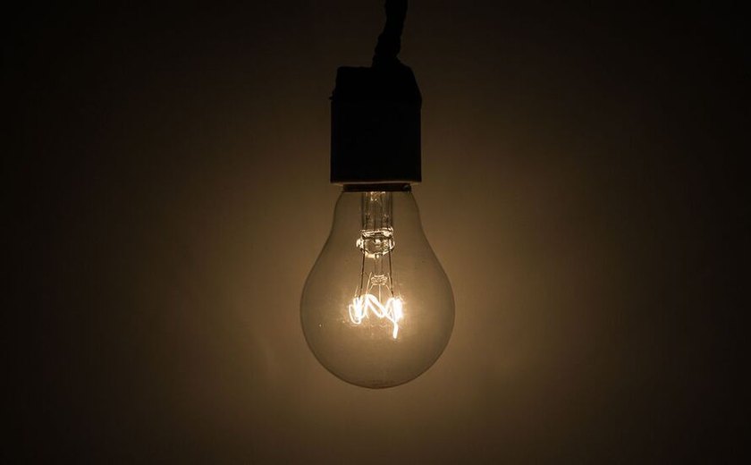 Após queda de energia em Patos e cidades circunvizinhas, populares relatam queima de aparelhos eletrônicos. Energisa se posiciona