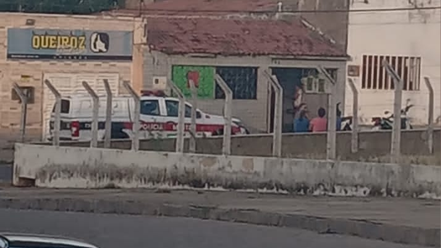 Homem é encontrado sem vida dentro de sua residência no bairro do Monte Castelo, em Patos