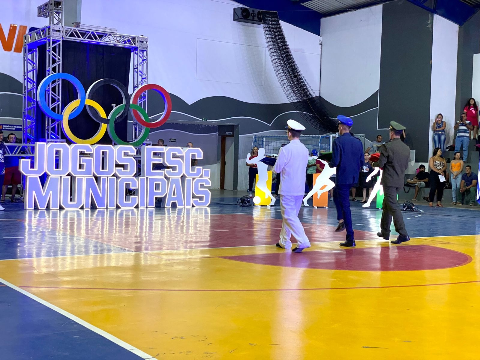 Em clima festivo: Educação promove cerimônia de abertura dos Jogos Escolares Municipais