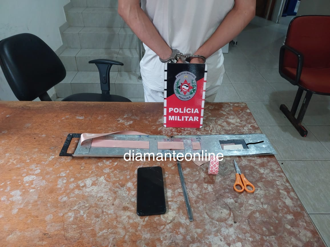 Homem é preso tentando 