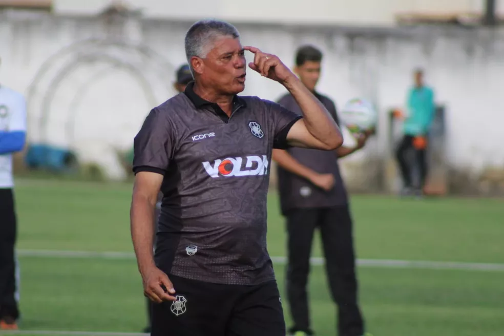 Cipriano Alexandre é o técnico da Queimadense para o Paraibano 2023