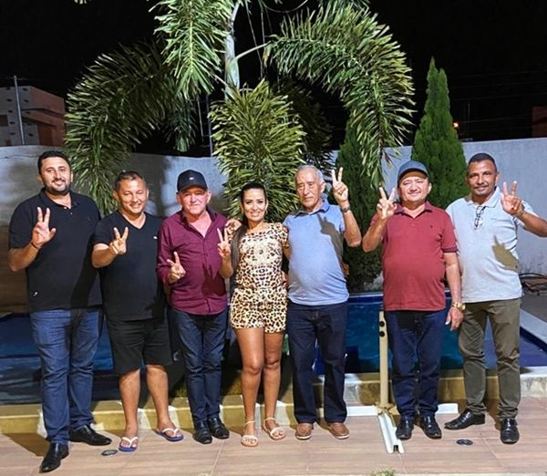 Prefeito de Catingueira, Suélio Félix, recebe apoio da vereadora Shirleuda e agora conta com 6 vereadores na base; veja