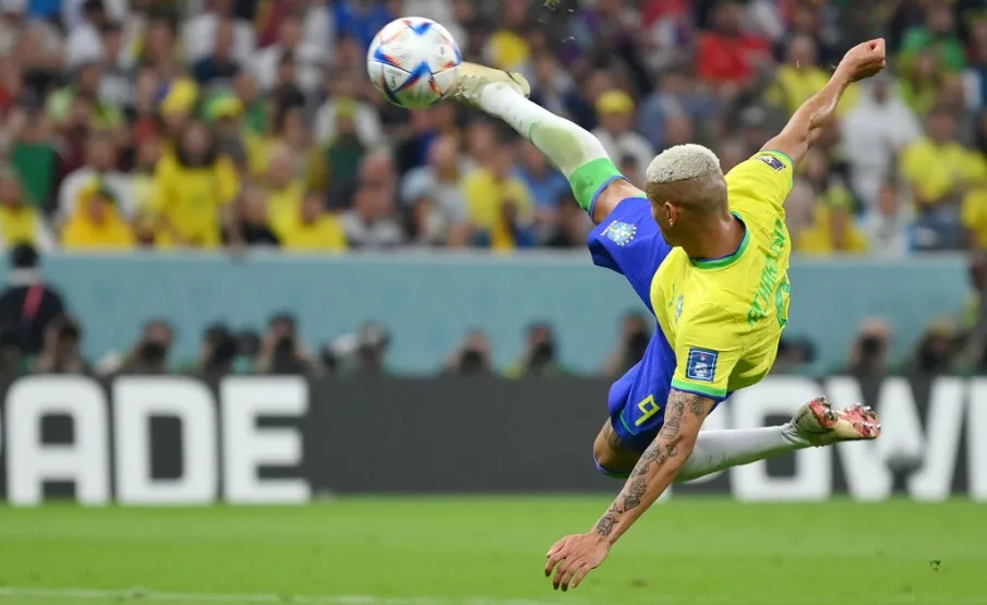 Richarlison brilha, marca golaço e Brasil vence Sérvia na estreia da Copa do Mundo; Neymar sai chorando