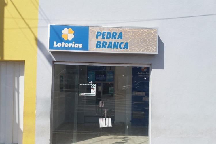 Dupla de assaltantes toca o terror em Pedra Branca ao tentar roubar Casa Lotérica