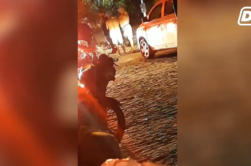 Homem morre ao colidir moto com traseira de caminhonete em Itaporanga. VÍDEO