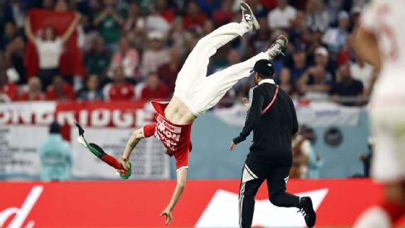 França leva golaço e sofre derrota histórica para a Tunísia antes das oitavas de final da Copa do Mundo