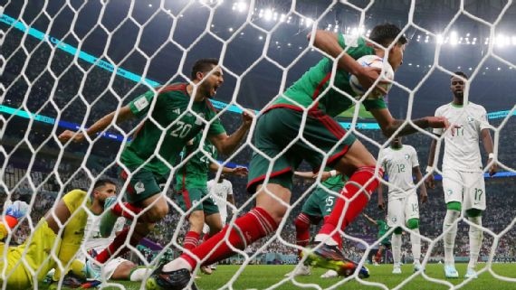 México vence a Arábia Saudita, mas fica fora das oitavas da Copa do Mundo por um gol
