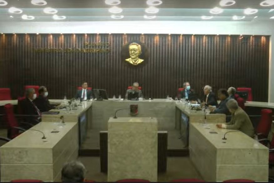 TCE-PB adia julgamento das contas do exercício 2021 do Governo João Azevêdo