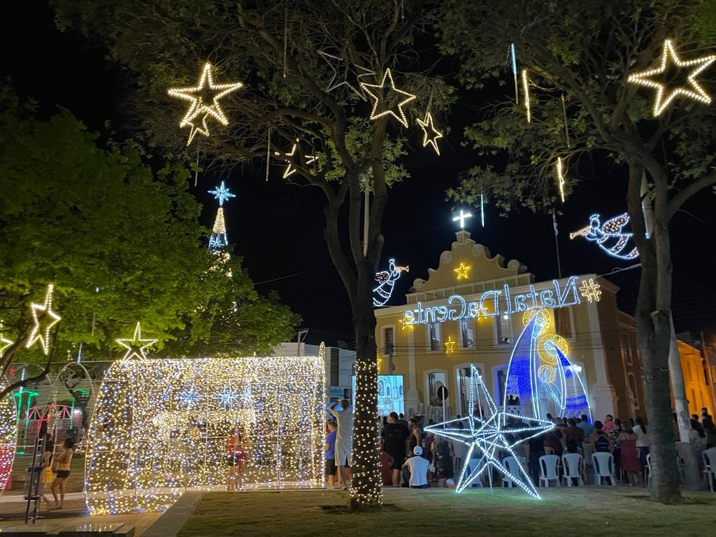Natal da Gente recebe elogios de visitantes e promove aquecimento da economia local