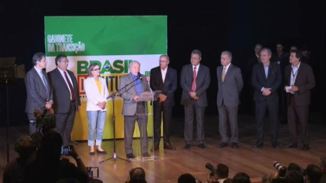 Lula anuncia Haddad, Rui Costa, José Múcio, Flavio Dino e Mauro Vieira como ministros do novo governo. Confira