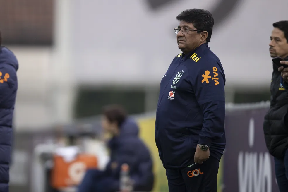 Além de novo técnico, seleção brasileira terá mais mudanças, e Juninho também deve deixar CBF