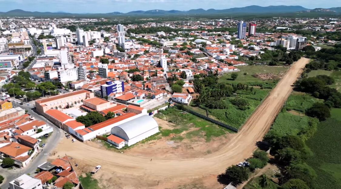 STTRANS libera tráfego de veículos na Avenida Lagoa dos Patos de maneira provisória. VÍDEO