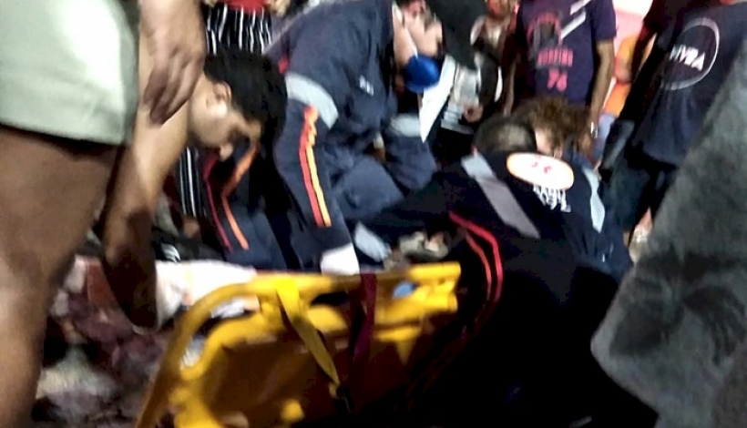 Jovem fica gravemente ferido em colisão entre carro e moto na noite deste sábado (10), em Conceição