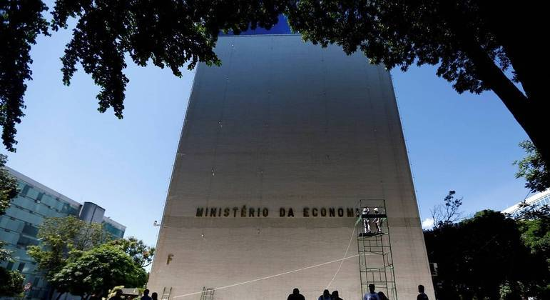 Em nota, Ministério da Economia rebate críticas da transição e destaca avanços do governo na área