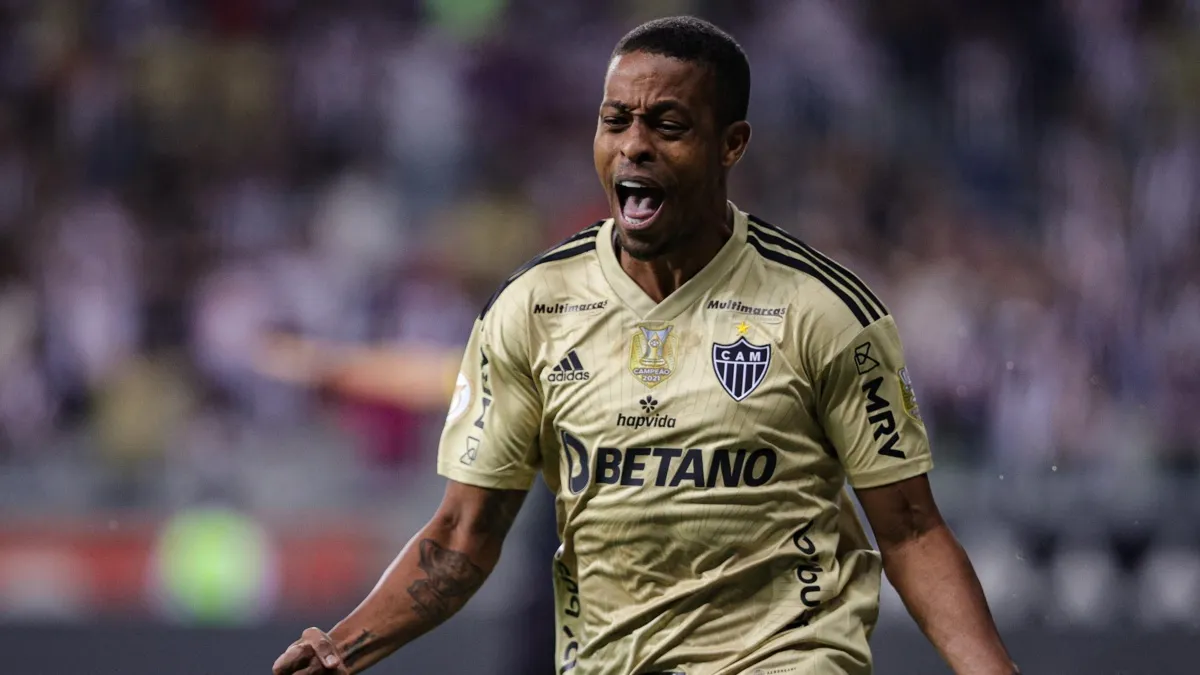 Atlético-MG aceita oferta do Fluminense por Guga e Keno, afirma rádio