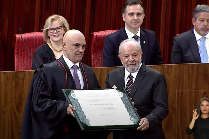 Lula e Alckmin são diplomados em cerimônia no TSE