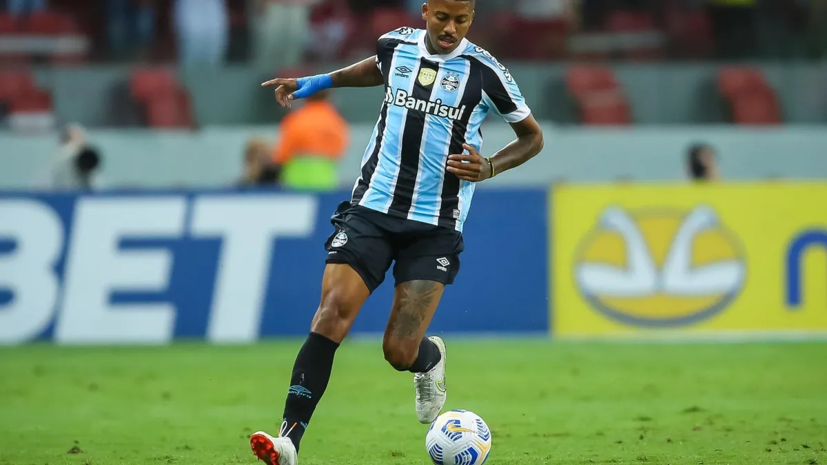 Aos 24 anos, Jean Pyerre decide encerrar carreira como jogador de futebol