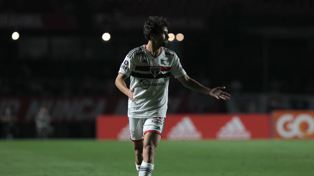 Atlético-MG entra em acordo com Igor Gomes e aguarda liberação do São Paulo