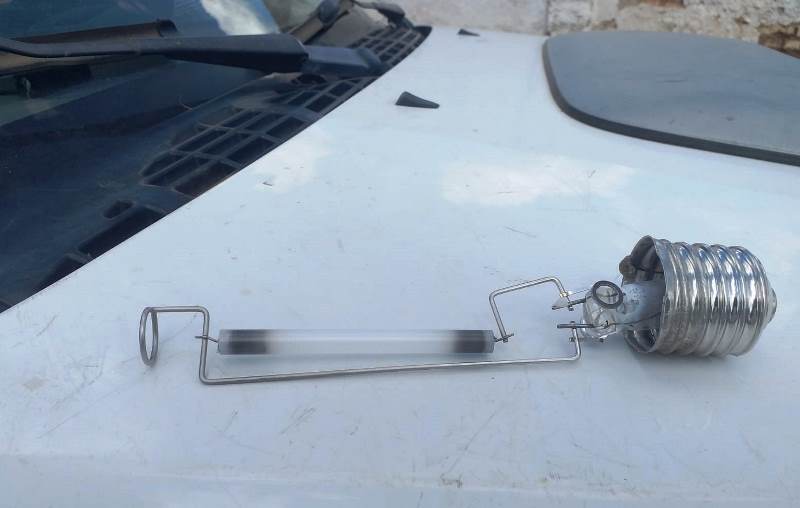 Lâmpadas de iluminação pública, nos bairros de Patos, podem estar sendo alvo de vândalos, diz coordenador