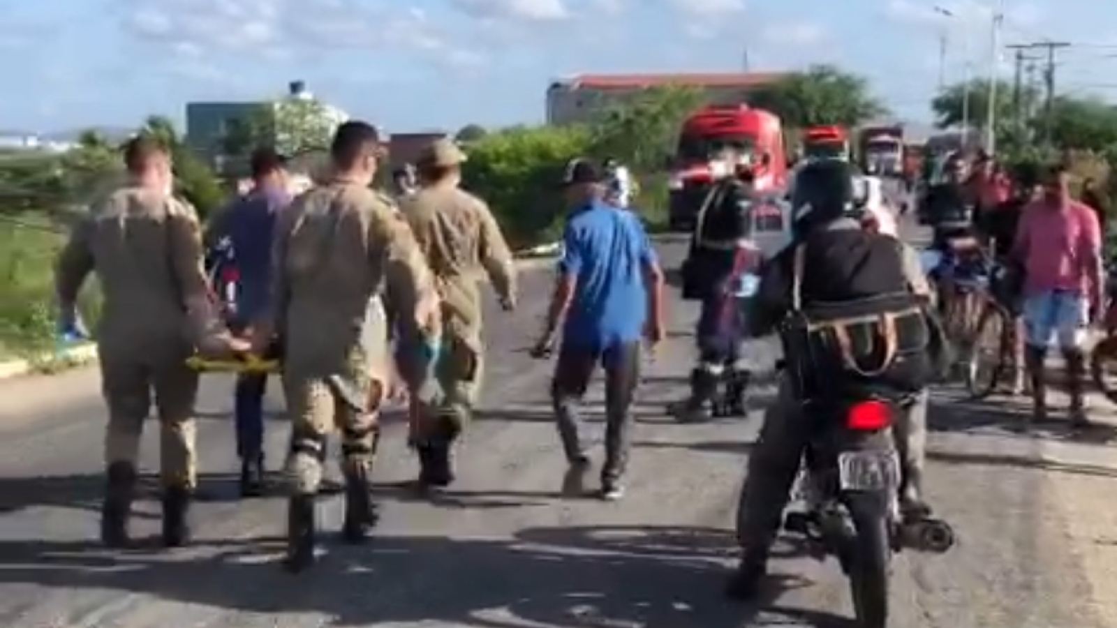 Em Patos, homem com sintomas de embriaguez se desequilibra e cai em baixo de ponte na manhã deste sábado (17)