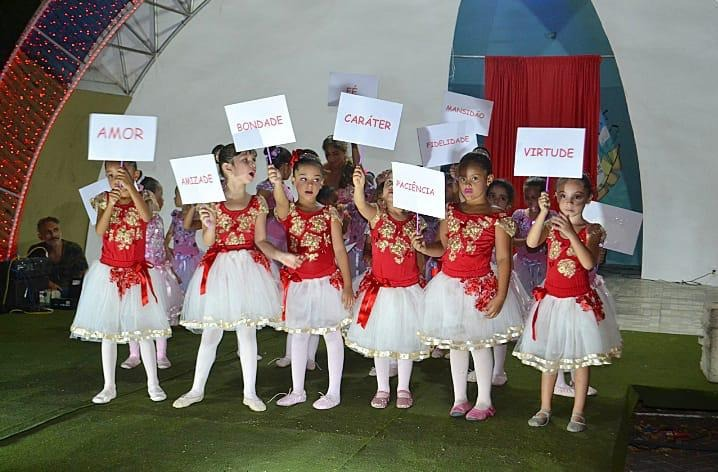 Natal da Gente: Apresentações de Ballet e Ginástica Rítmica encantam espectadores na Concha Acústica
