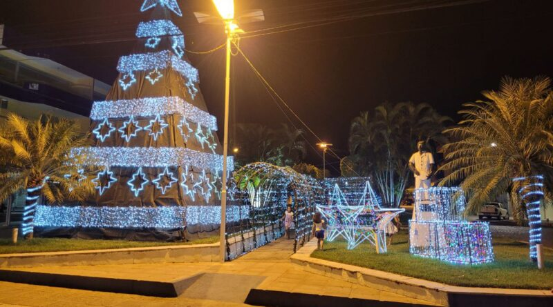 Prefeitura de Catingueira inaugura decoração de Natal. VÍDEO