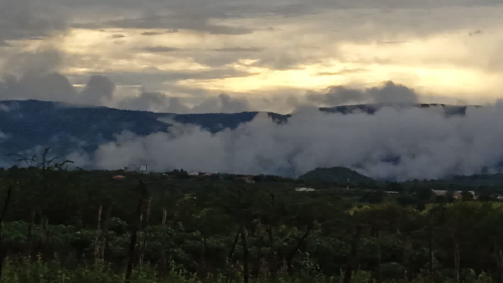 Tempo nublado marca essa sexta-feira (23) em cidades do Sertão. VÍDEO