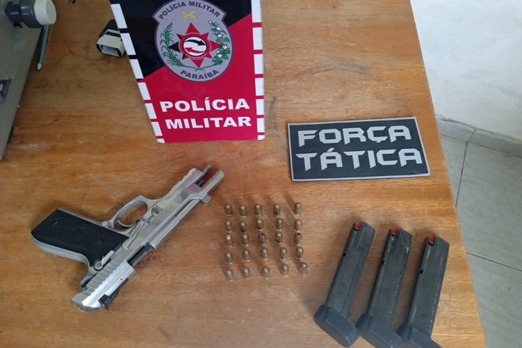 Membro de facção criminosa é preso no Vale do Piancó após esconder pistola 380 dentro do vaso sanitário