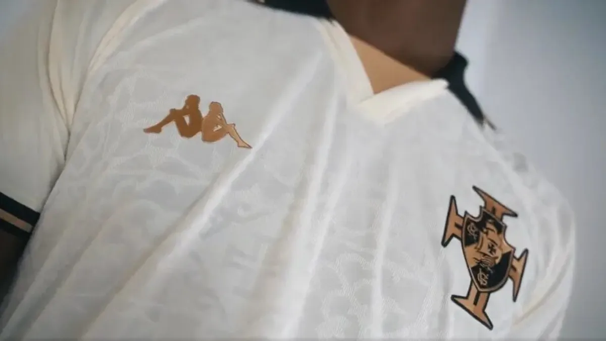 Terceiro uniforme do Vasco é eleito o mais bonito do mundo em 2022