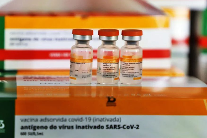 Ministério da Saúde compra 750 mil doses da Coronavac para vacinação de crianças